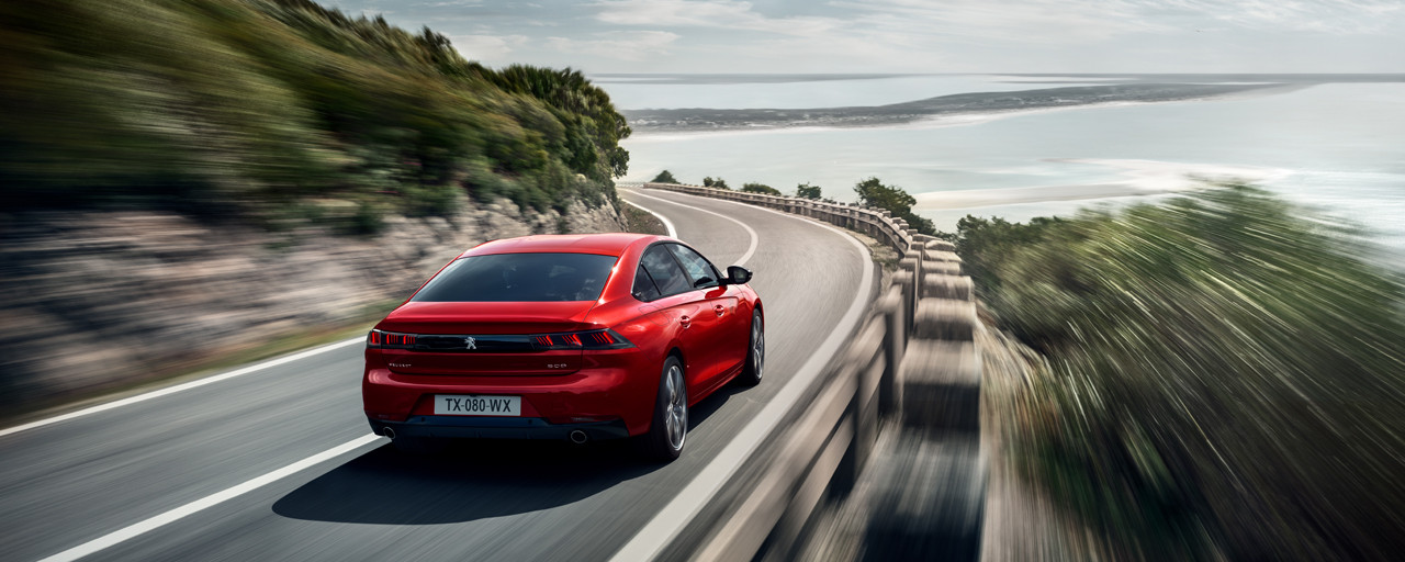 Peugeot 508 berline achteraanzicht