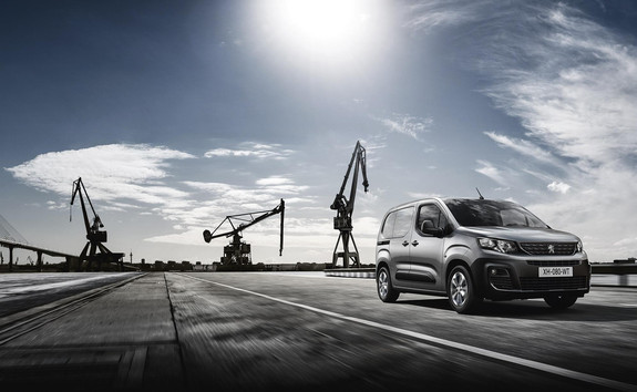 Peugeot partner voorzijde