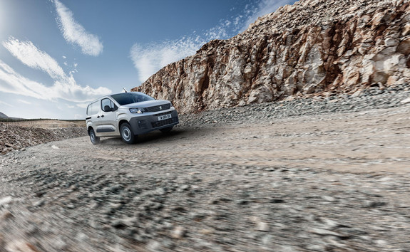 Peugeot partner voorzijde