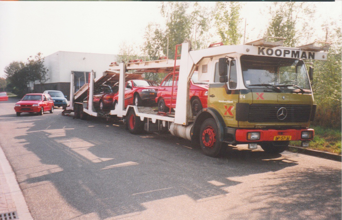 Aankomst vrachtwagen vol met KIA