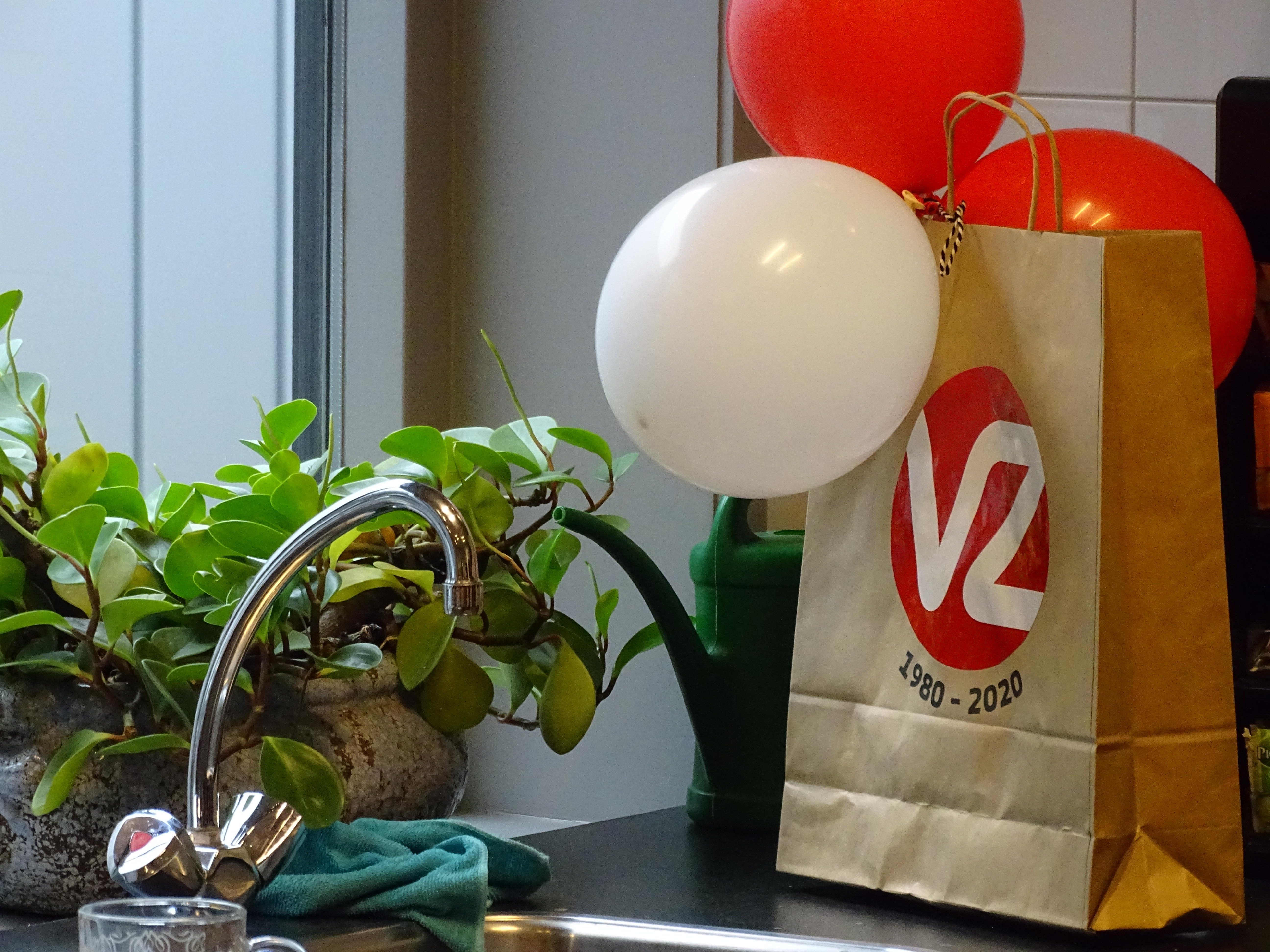 Cadeau voor Arie en Thijs van personeel