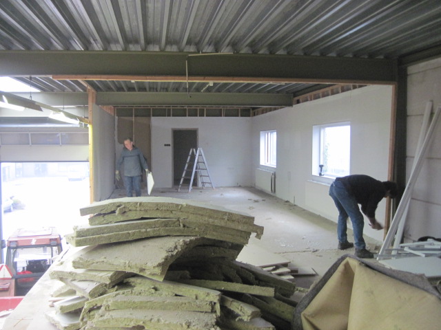 Afwerking kantine en gang boven