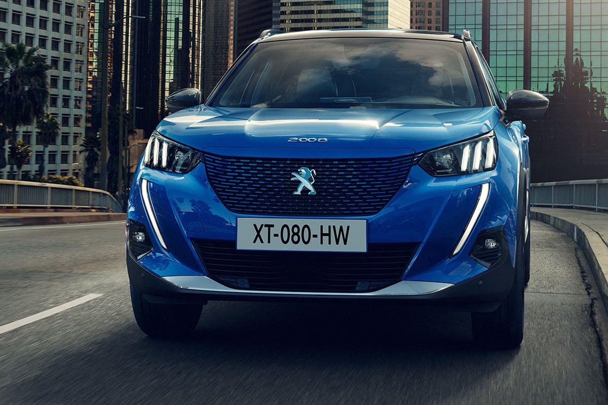 Peugeot 2008 2020 vooraanzicht