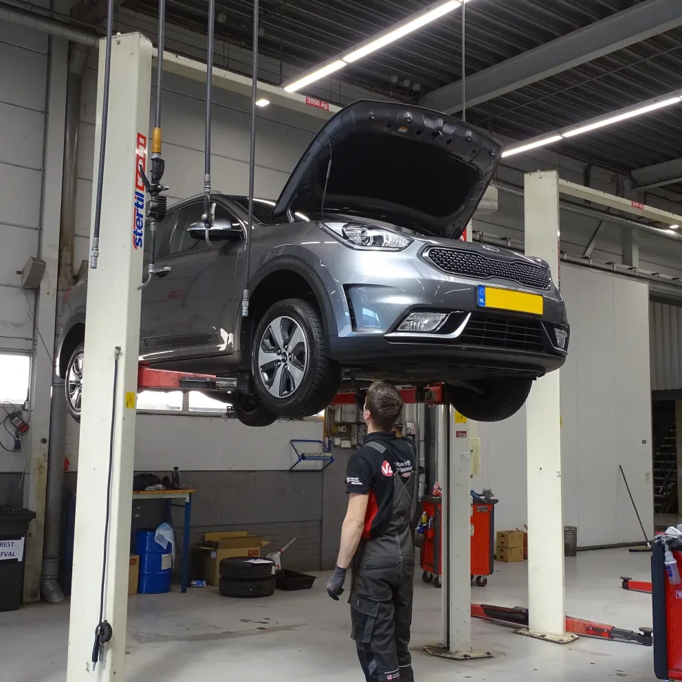 inspectie onderzijde auto header apk