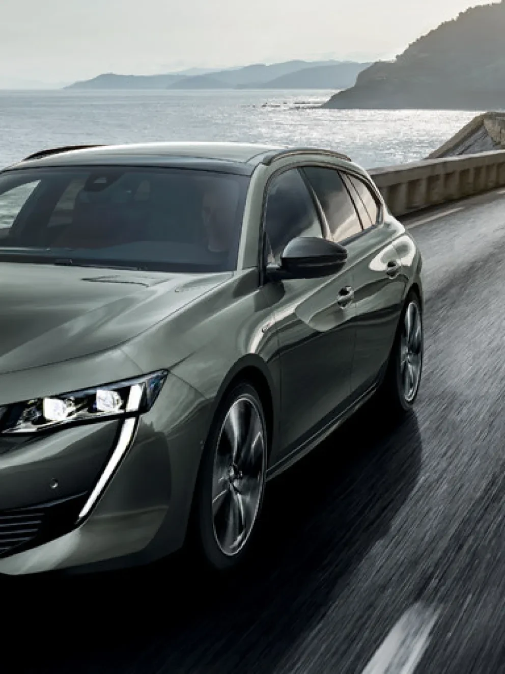 Peugeot 508 SW hero