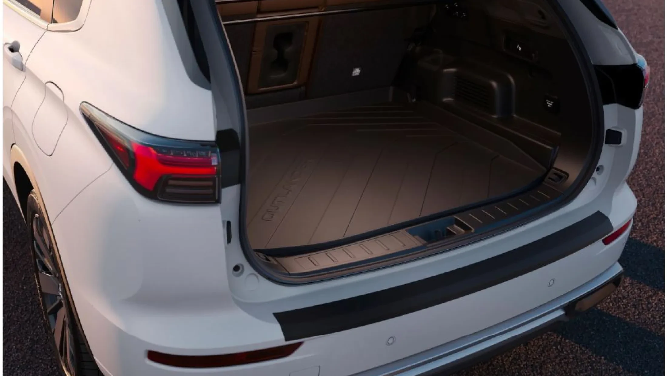 kofferbakbeschermer Mitsubishi Outlander PHEV