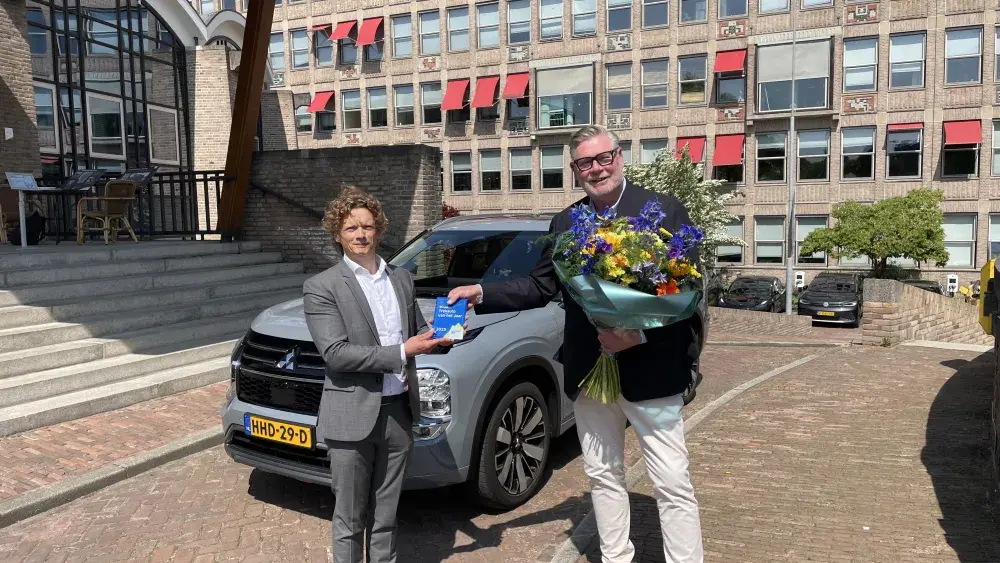 Uitreiking oorkonde ANWB Trekauto van het jaar 2025