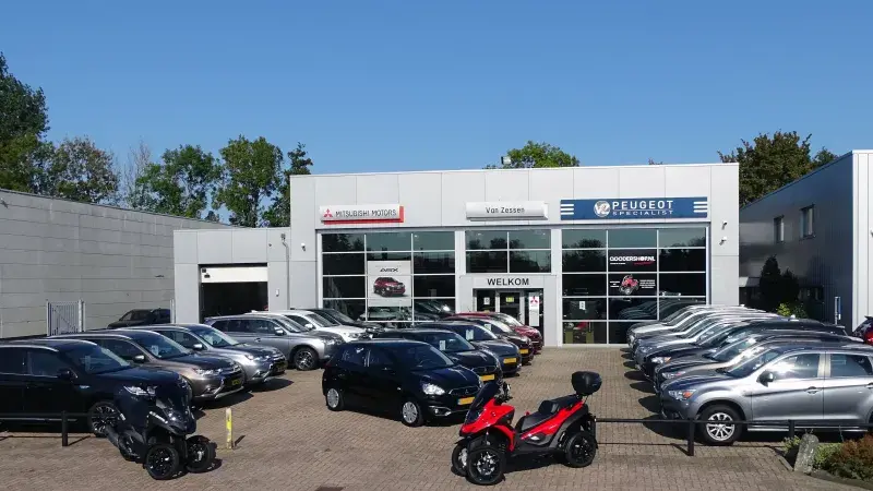 voorkant showroom 19-09-2020