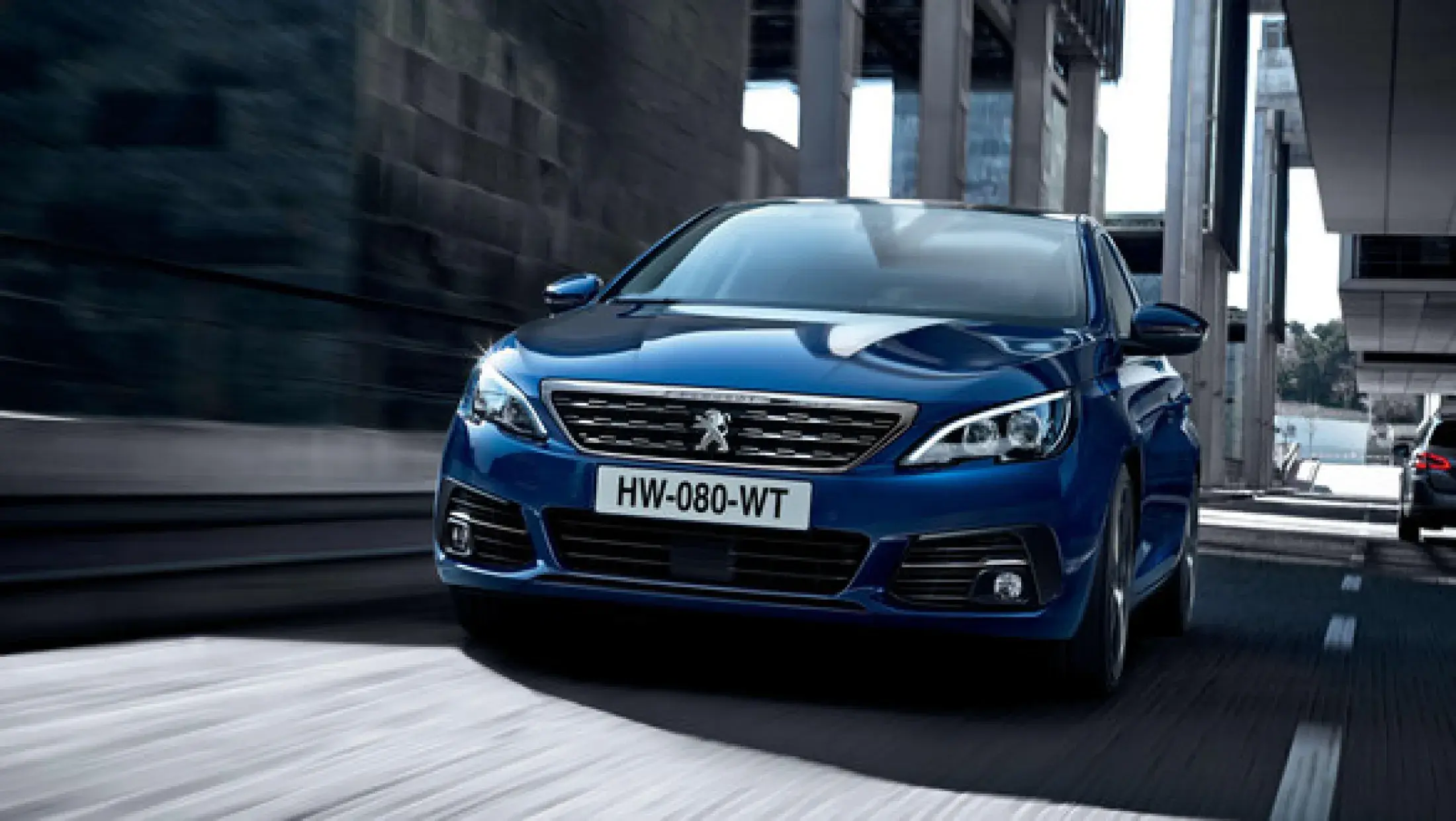 Peugeot 308 berline vooraanzicht